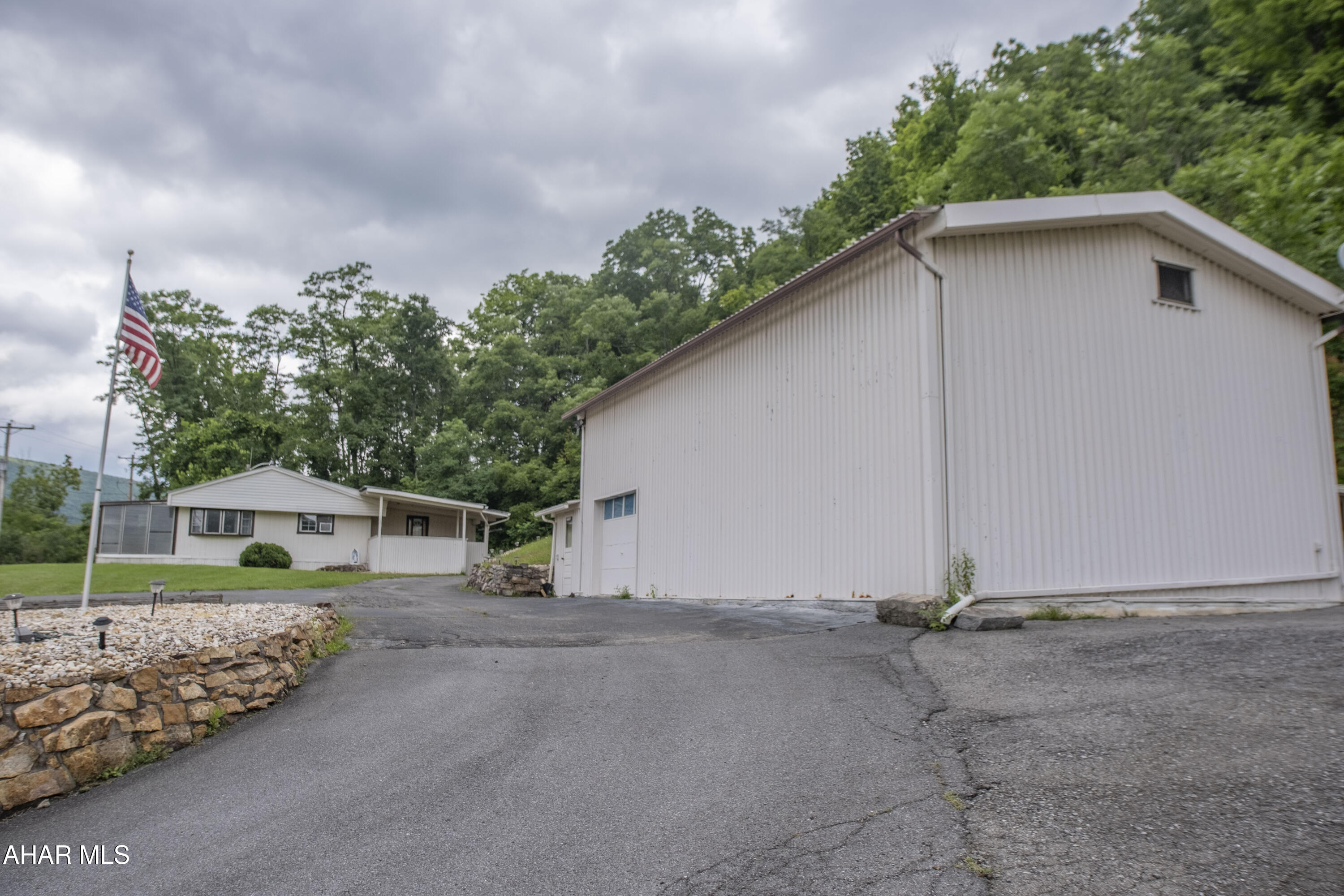 Hollidaysburg - Commercial Sale