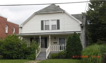 Nice 2 story house, large rooms, eat-in large KT, DR, LR, 1st fl laundry, front foyer, 2 lg BR w/huge closets, 1 small BR or office. 1.5 BA, fenced in yard, back deck. Nice 2 story house, large rooms, eat in large KT, DR, LR, 1st fl laundry, front foyer, 2 lg BR w/huge closets, 1 small BR or office. 1.5BA, fenced in yard, back deck.