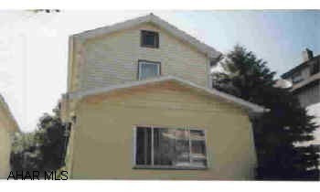 East End updated furnace, vinyl sided with sofit & fascia. Kitchen appliances included. Minimum amount of work to make this a good value. 25x120 lot size. East End updated furnace, vinyl sided with sofit & fascia. Kitchen appliances included. Minimum amount of work to make this a good value. 25x120 lot size.  Electric system - 100 amp