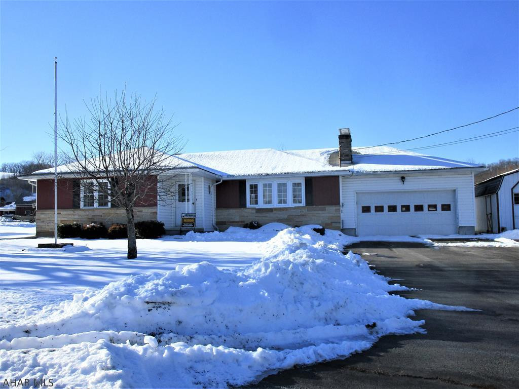 2-14-2022: See revised seller prop. disclosure statement.  Well-built home w/ kitchen update, 2-masonry fireplaces; HW floors; paved drive; stream.  Bedford Rural El..Coop. (623-5101); CRAMJA sewer (623-9009); was Comcast TV;  BUYER(S) to personally verify utilities/utility companies.  Acreage, SF of GLA, age & maps approximate - NO GUARANTEES.  Portion of land in FEMA Special Flood Hazard Area; house NOT shown to be in special flood hazard area; however, NO GUARANTEES  IMPLIED -Buyer(s) to verify.  1 Above-gd. heat. oil stg. tank in garage in use (An underground oil tank in garage is no longer in use-purportedly has had sand put in tank-NO GUARANTEES IMPLIED - Buyer(s) to verify.)  Sellers & list agent are related.