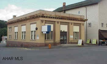 Former U.S. Bank Building. Beautiful structure!! well built.  Many nice features.  Can not be used as a bank.  Classic styling.