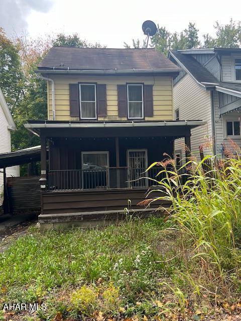 SINGLE FAMILY RENTAL INVESTMENT PROPERTY BEING SOLD AS IS. SELLER WILL MAKE NO REPAIRS. BUYER TO VERIFY TAXES AND SQUARE FOOTAGE.