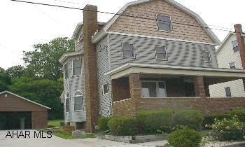 LARGE & IMPRESSIVE 3 TO 4 BEDRM HOME IN AREA CLOSE TO BAKER SCHOOL. ALL NEW EXTERIOR AND SOME OF INTERIOR COMPLETED. CONTRACTOR-CARPENTER SPECIAL!! GREAT HOME, GREAT YARD, GREAT AREA. MUCH DONE-MUCH NEEDED BUT WILL BE WORTH THE EFFORT.  BE CAREFUL! NO BANNISTERS!! BETWEEN RUSKIN DR & WORDSWORTH AVE. EXTENSIVE INTERIOR WORK-DRYWALL, FLOORING, KITCHEN, FURNACE NEEDED. DARLA 934-4663.