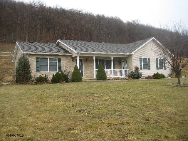 Split floor-plan ranch offers privacy. Ceramic tile flooring in the kitchen and baths. PEX system, efficient all electric home (owner averages 100/month), central air, architectural shingles, vinyl siding with brick front, finished basement, stone wall off patio. Additional features include skylight, covered front porch, back patio, mature landscaping, finished oak window sills, 6 panel doors, side and keyless entry garage, Trademark built with upgrades.