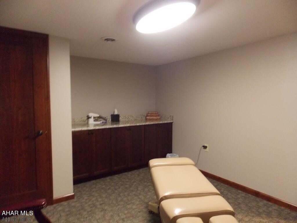 None - Commercial Lease