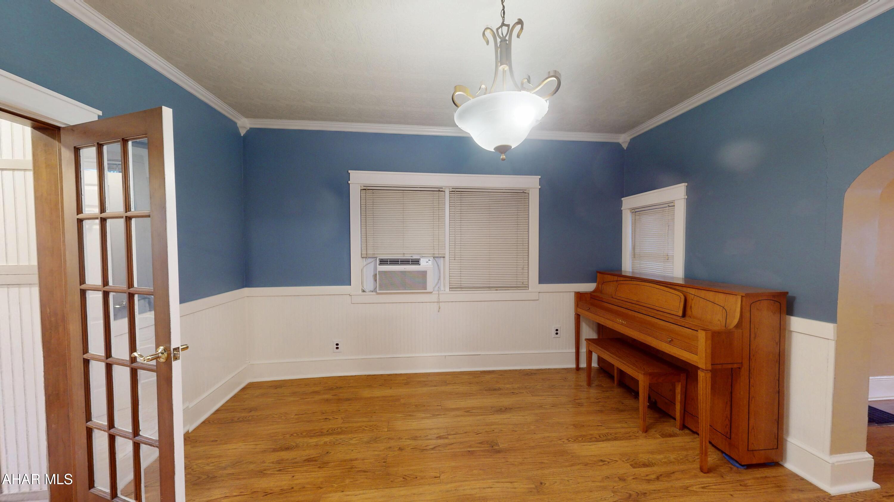 Juniata - Residential