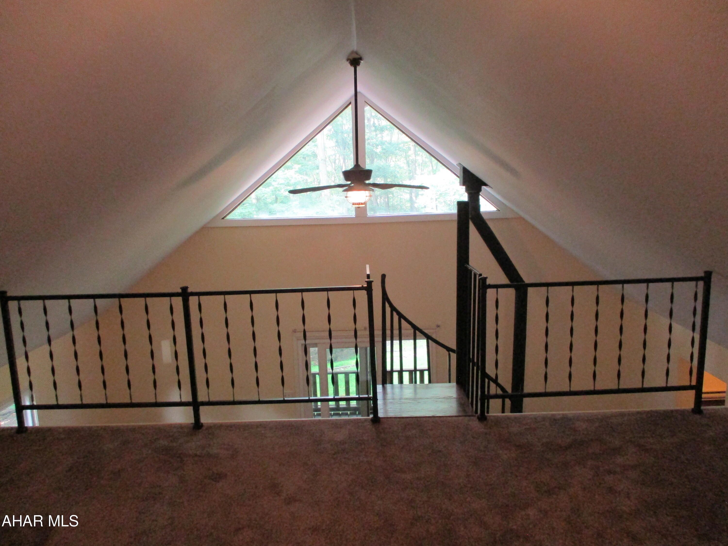 Glendale Yearound - Residential