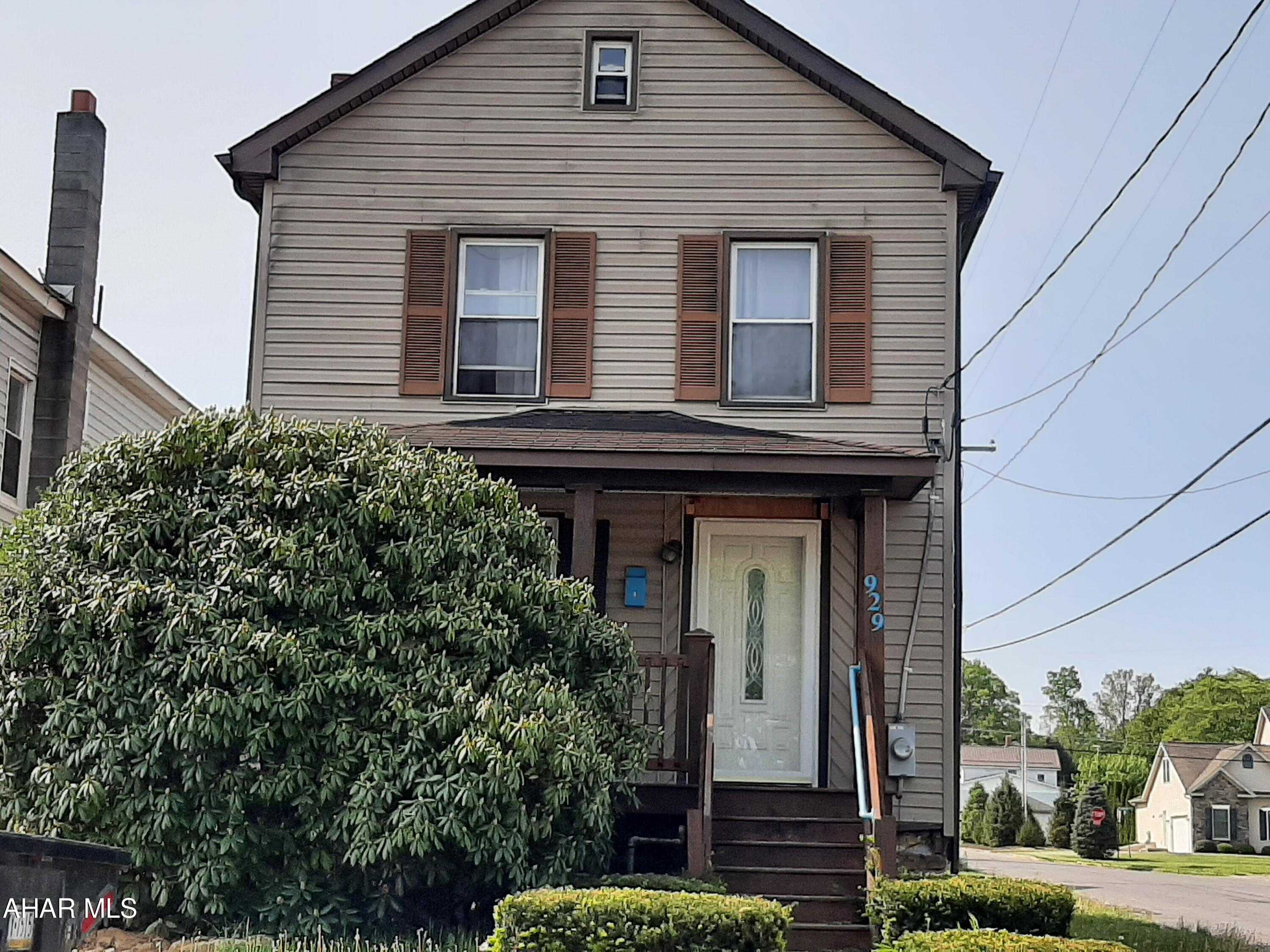 Don't miss out on this welcoming home on a quiet corner lot in Portage! This home offers 3 good sized bedrooms and 1 full bath with a claw foot tub on the second level. The living room offers great natural light that connects to the spacious dining room. The kitchen offers plenty of counter space to prepare meals. Walk out from the 1st floor laundry/mudroom to the large deck to entertain or just relax. The garage offers 1 space for parking or plenty of storage. This home is priced to sell!
