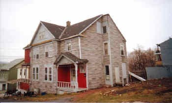 4 1-bedroom units.  Some separate utilities. Seller will consider Article of Agreement.