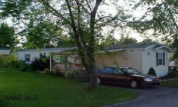 Fuel is Kerosene. 14x80 1995 with Shingle Roof. Vaulting Ceiling. Look at Interior Photo's  # J-604Refrigerator, Range, Washer & Dryer,Satelite (Diretct TV) Dish & Reciever, Shed Fuel is Kerosene. 14x80 1995 with Shingle Roof. Vaulting Ceiling. Look at Interior Photo's  # J-604Refrigerator, Range, Washer & Dryer,Satelite (Diretct TV) Dish & Reciever, Shed