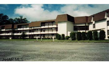 2nd floor - 2BR/2BA condo - sleeps 6 - Assoc. Dues of $175 includes trash, cable, exterior maintenance, use of pools, tennis courts, sauna and jacuzzi - condo includes all furniture. Some furniture excluded 2nd floor - 2BR/2BA condo - sleeps 6 - Assoc. Dues of $175 includes trash, cable, exterior maintenance, use of pools, tennis courts, sauna and jacuzzi - condo includes all furniture. Some furniture excluded
