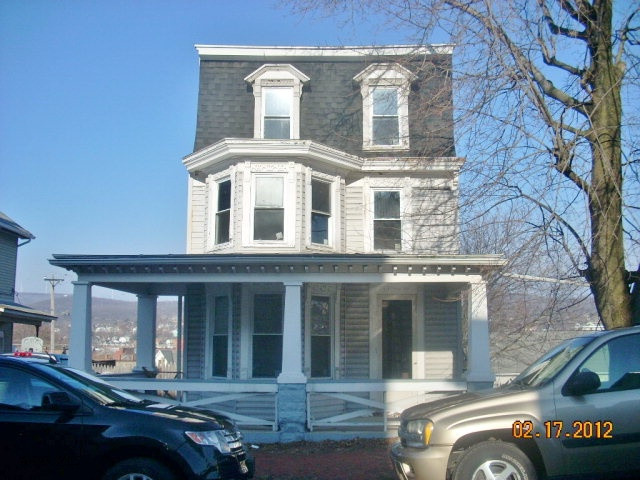 Outside this home has been renewed. It has newer siding, new thermopane windows, new rubber roof, & new electric service. Inside needs total renovation. Solid home, good foundation.