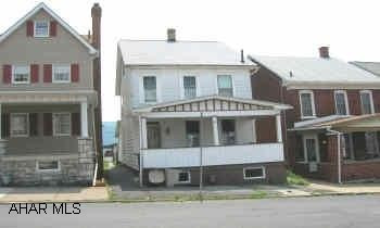 Nice home for first time buyers, large rooms, fenced in yard, possible 3rd bedroom in attic w/o heat, newer roof, and convenient location.  Seller willing to do seller assist. Nice home for first time buyers, large rooms, fenced in yard, possible 3rd bedroom in attic w/o heat, newer roof, and convenient location.  Seller willing to do seller assist.