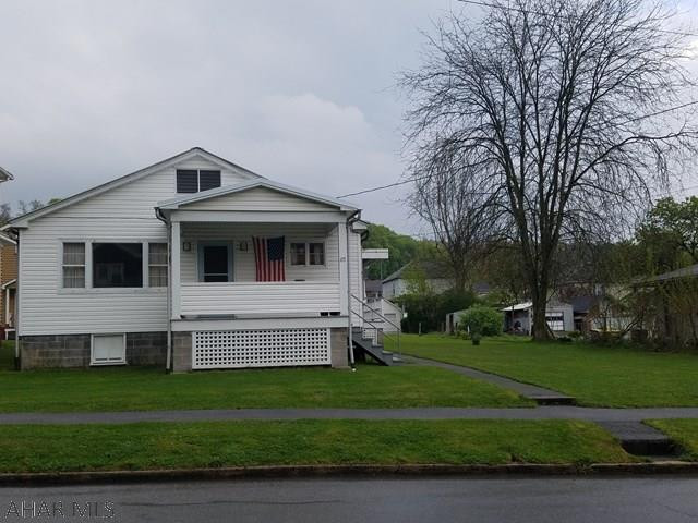 Well maintained 3 bedroom 1 bath ranch home in Williamsburg borough on a double lot!  This home has had 1 OWNER and offers hardwood flooring throughout! Furnace was just serviced in April, 2017, and oil tanks were filled in April 2017. Add your charm to this house to make it your home. Call listing agent today for more information and your private showing.