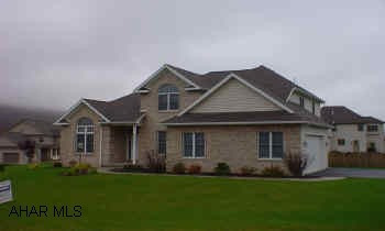 Fantastic newer construction in Scotch Valley. 2003 custom-built by Greg Dempsie. Upgrades galore including ceramic and hardwood floors, master suite w/jacuzzi tub, great room w/vaulted ceiling and gas FP. See listing agent for required Rider to Purchase Agreement.