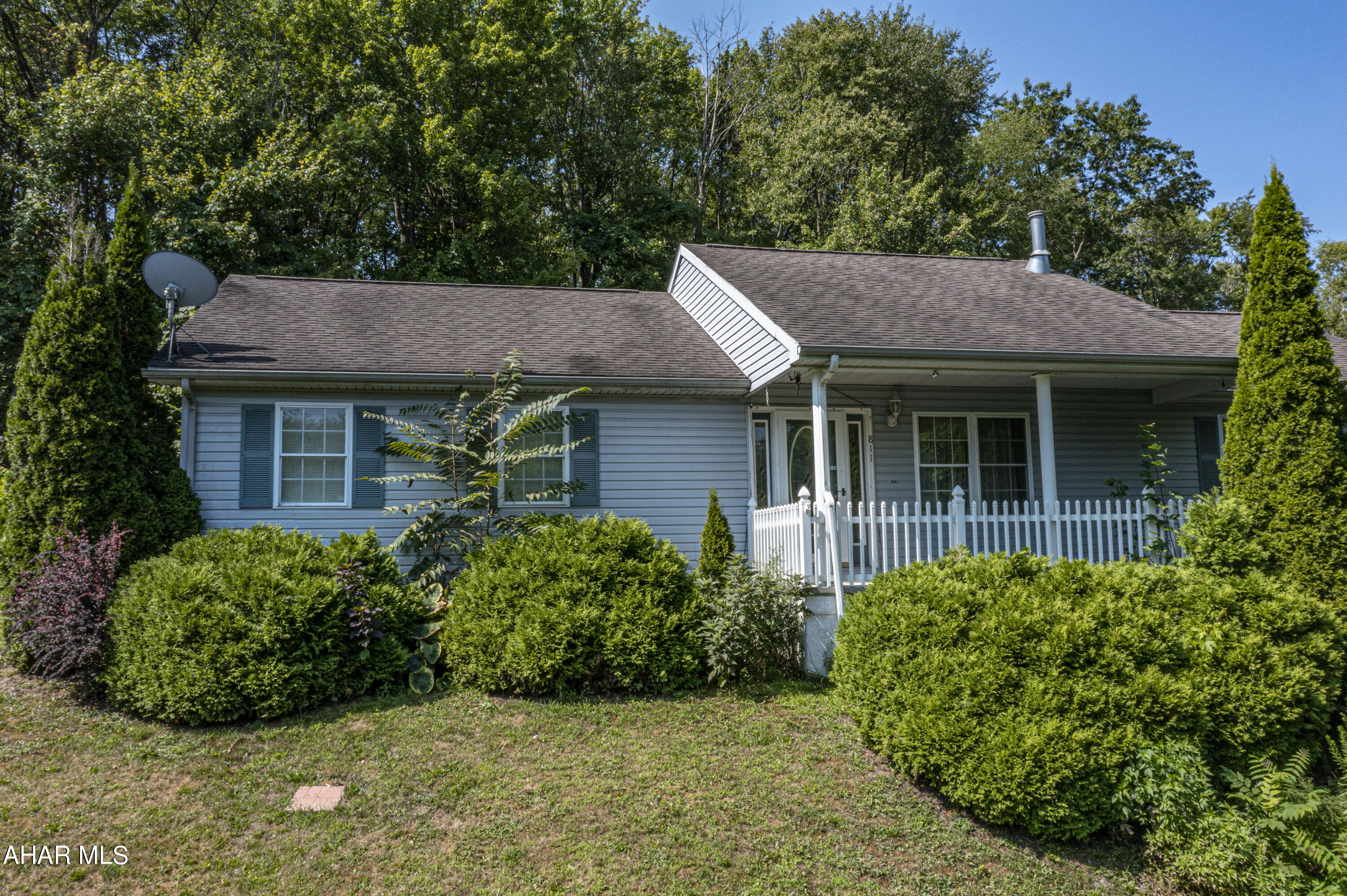 This private home offers ample space and features 3 bedrooms, 2.5 baths, a sunroom, swimming pool, multiple decks, and a 2-car garage. The modern open floor plan includes a living room with a fireplace, abundant storage, and a finished basement family room. The first-floor master bedroom has a walk-in closet and a master bath with a jetted tub. Additionally, there is a first-floor laundry room. Recent upgrades include a new furnace and central air conditioning. The backyard is secluded, overlooking a tranquil wooded area. Check out our 3D virtual tour and schedule a showing today!