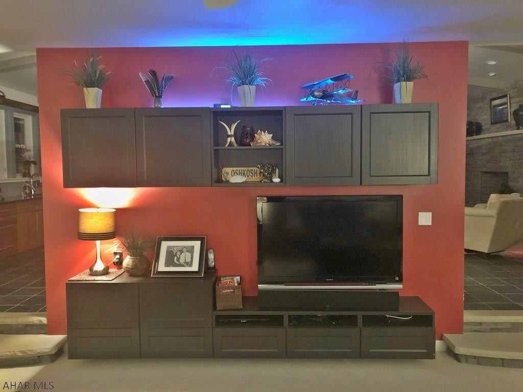 Fox Hollow - Residential