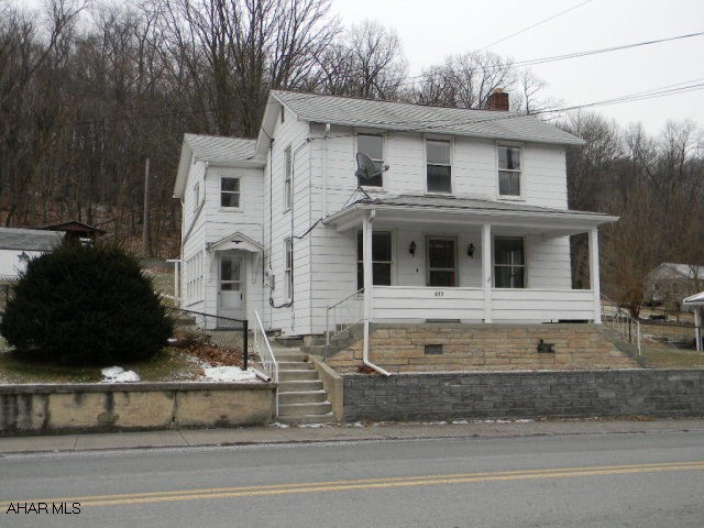 Well maintained 2-story on large lot in move-in condition. 3BR/1.5BA, large living and dining rooms. Like new powder room on main level with large bath on 2nd floor. Full unfinished and dry basement. Garage and storage barn. Offered AS-IS! Immediately available! Don't miss viewing this one.