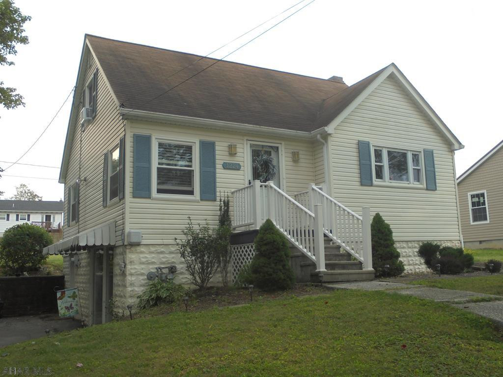 Ebensburg -Cute 2 BR, 1 Bath vinyl sided cape cod on 75' x 150' lot.  Windows newer.  Gas, forced air heat.
