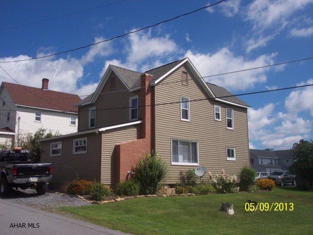 nicely updated home on very large, 0.5+_ acre lot, on back street, nice privacy and move in ready home. pellet stove in living room