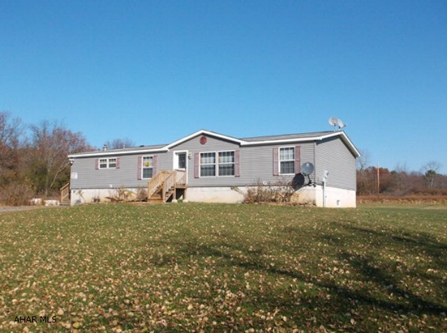 Excellent condition! 28x64 Colony double wide. New frieze carpet throughout. Great master suite with walk in closet, french doors. Master bath features double bowl sinks, fireplace & TV hook up...just like at the spa!  Seller to offer 2% in assistance to any qualified buyer with an accepted offer.