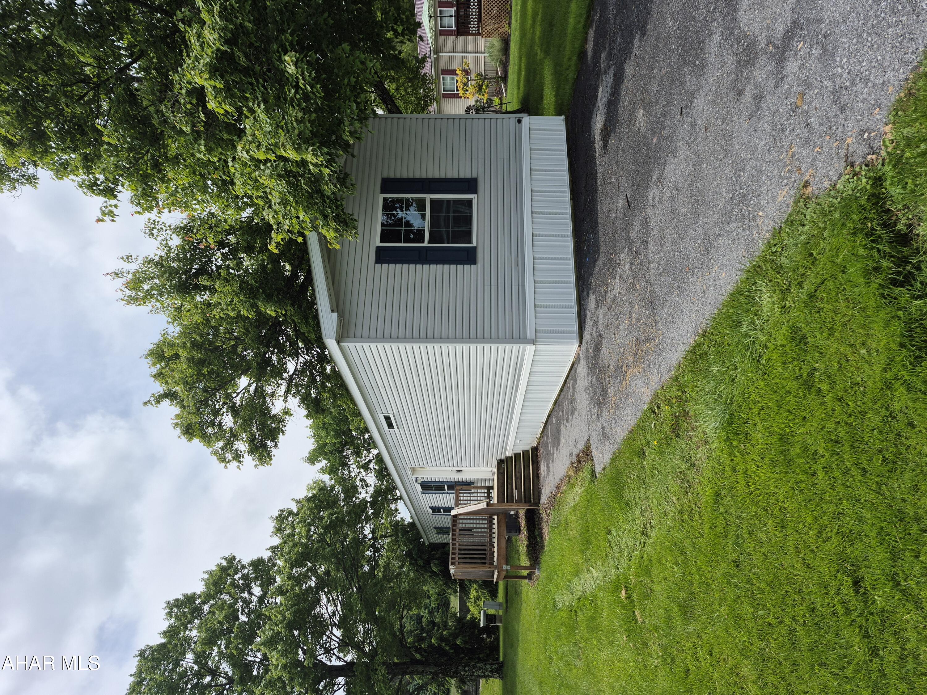 Welcome Home! Step inside this beautiful home in Willowbrook Community! This home boasts a spacious living room, an eat-in kitchen with ample storage, 3 spacious bedrooms, and 2 Full Bathrooms! Lot rent is $395 a month. (Trash removal included in lot rent)