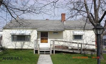 Ranch home 2 or 3BR 1.5BA 1st Fl laundry. Perfect for the person who wants to down size. Close to Campus. All appliances included. Seller is licenced Real Estate Agent. Ranch home 2 or 3BR 1.5BA 1st Fl laundry. Perfect for the person who wants to down size. Close to Campus. All appliances included.  Seller is licenced Real Estate Agent. (one exclusion to sale) Utilities from 1/08-12/08 Gas 1051, Electric 719, water/sewer 625, furnace is 5yrs old, new water line to home, addition added in 1999.