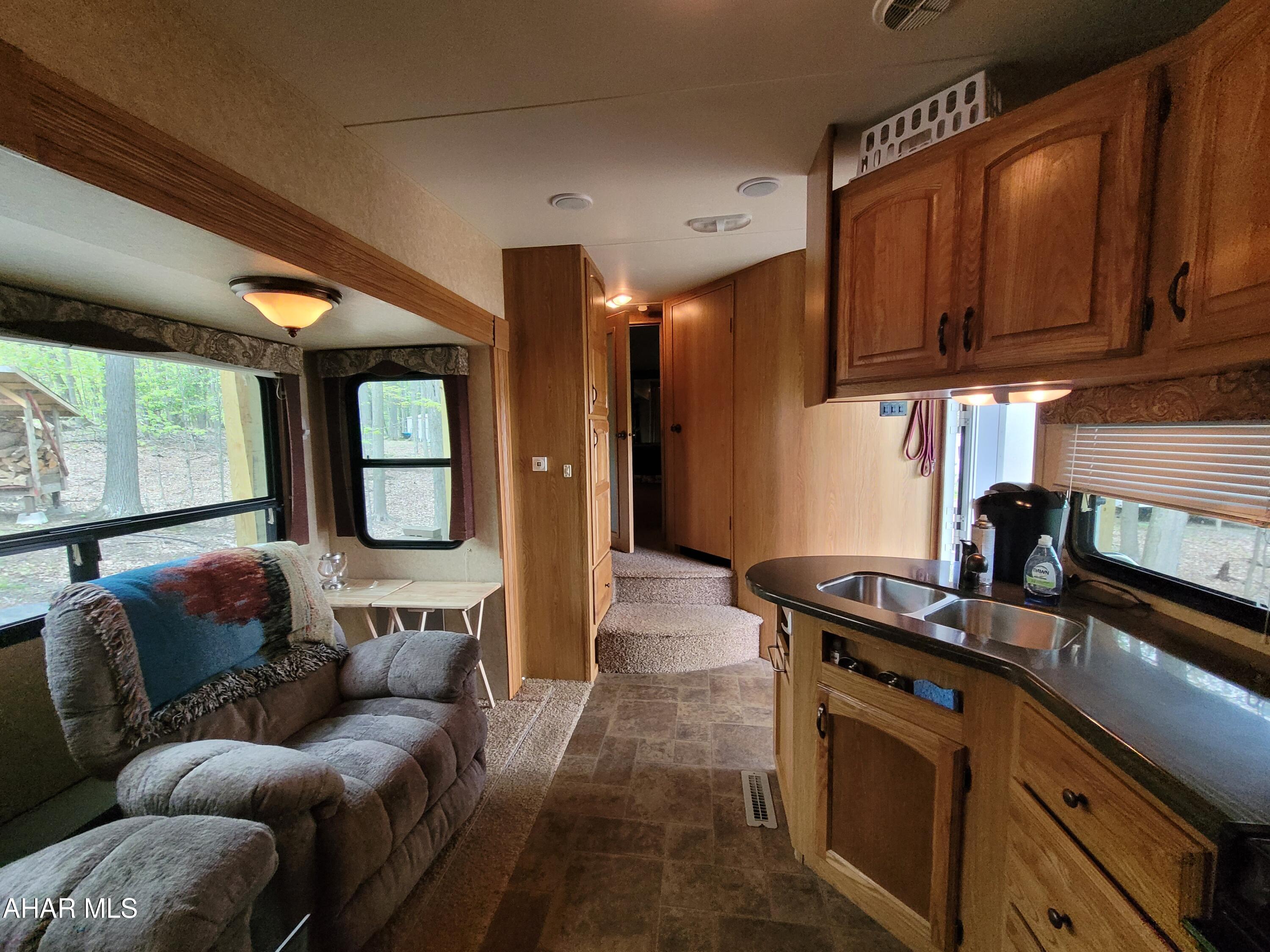 Glendale Yearound - Residential