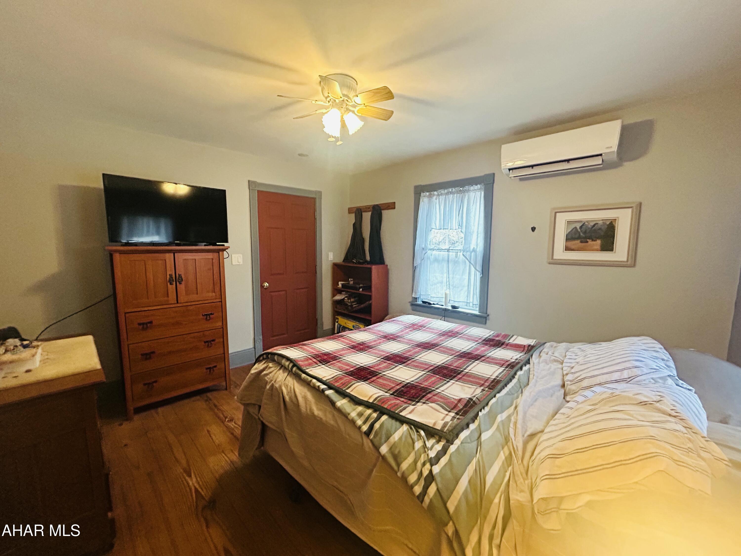 Juniata Gap - Residential