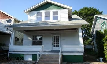 Quiet location-updated kitchen and updated bath, hardwood floors throughout.  Realtor owned. Quiet location-updated kitchen and updated bath, hardwood floors throughout. Realtor owned.