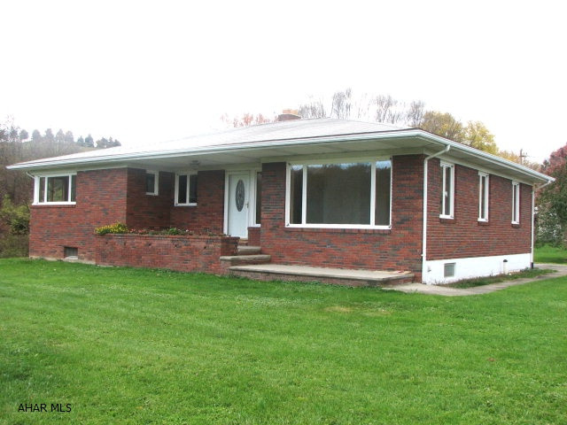 Solid brick ranch. New kitchen & baths. Freshly painted and new carpet & laminate flooring. Finished lower level complete with bath. Large flat lot. 2 car garage. Good mechanics.