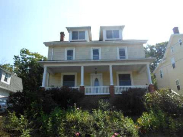 This is a Fannie Mae Homepath property. All room sizes are approximate
