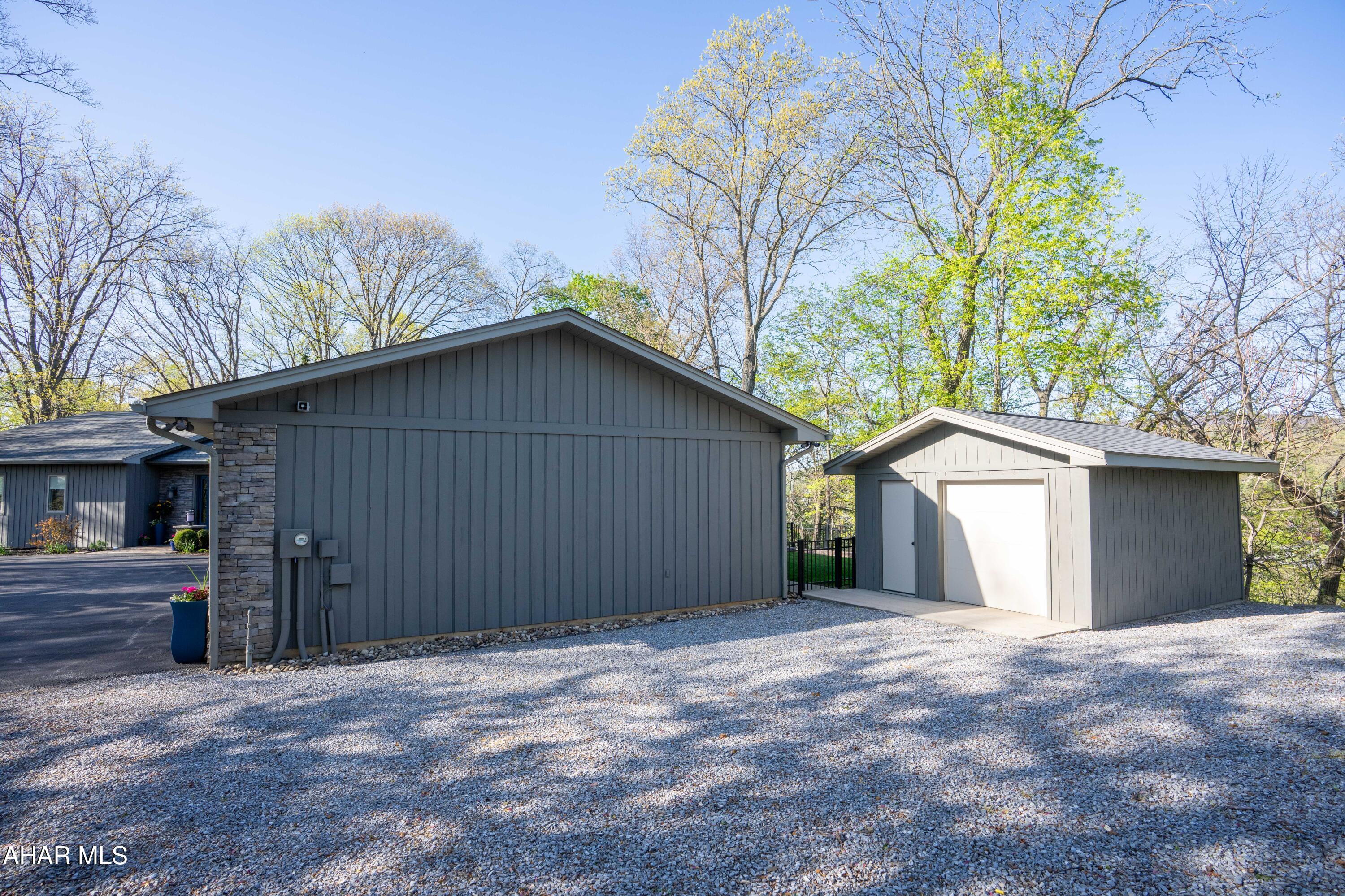 Fox Hollow - Residential