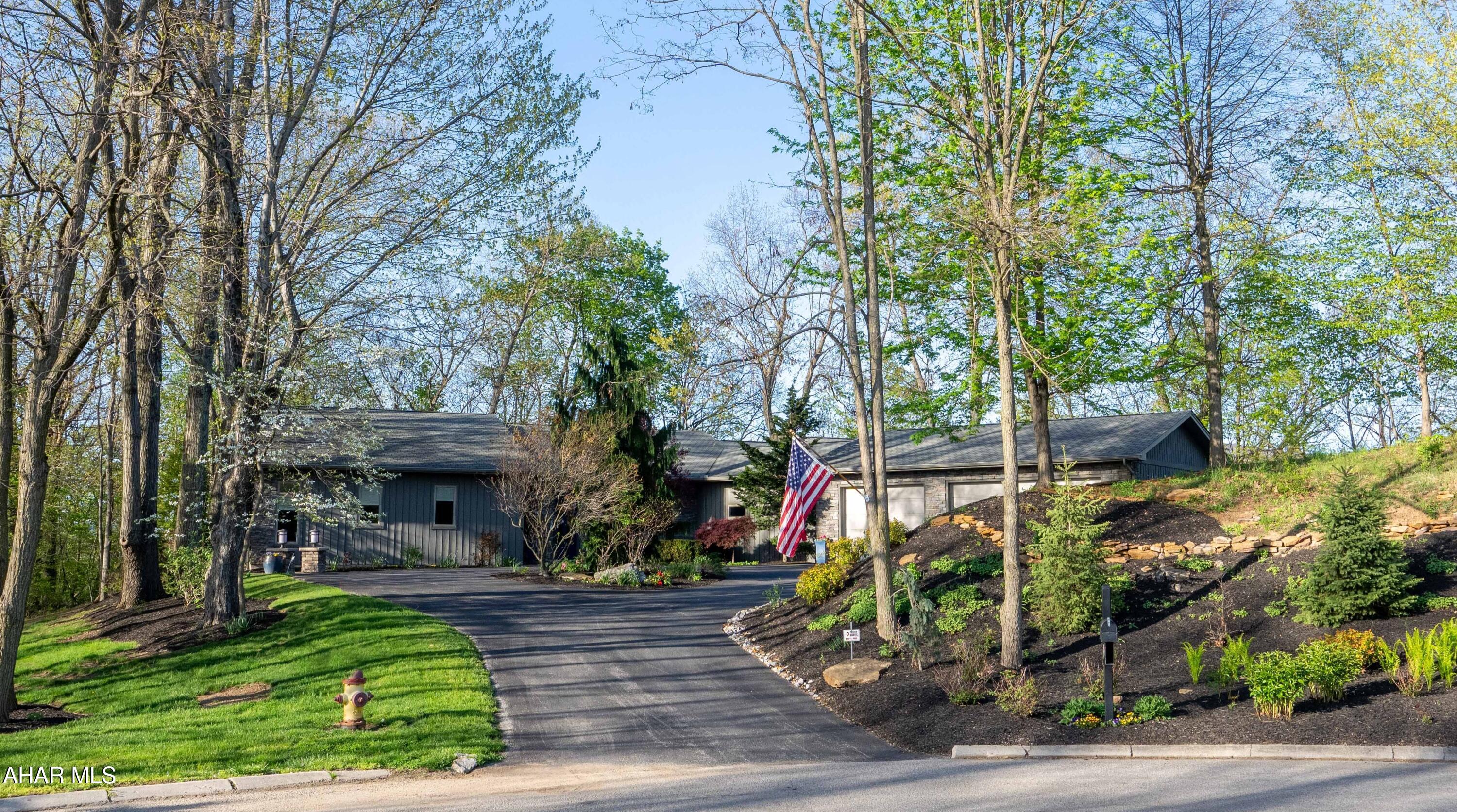 Fox Hollow - Residential