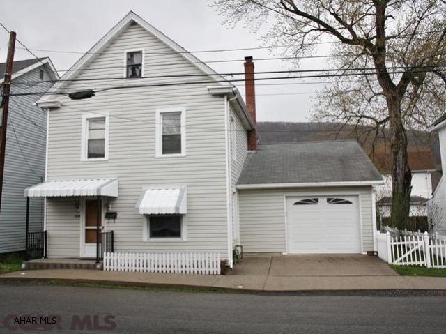 Very nicely updated 2 story home with 3 bedrooms 2 & a half baths. First floor master and laundry offer convenience in daily living. The attached garage and fenced yard add to the curb appeal of this home. Newer kitchen and appliances along with central air conditioning make this a must see.