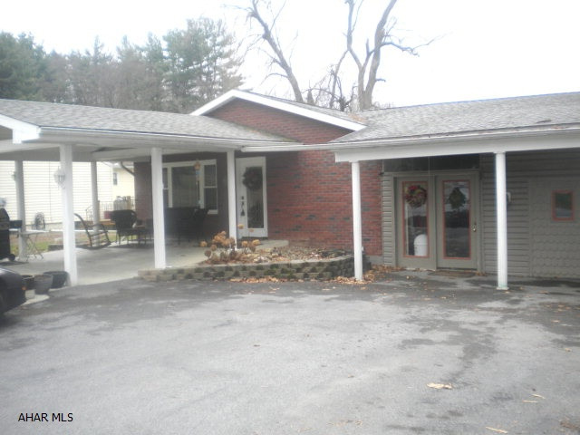 Over 2550 sq. ft., updates galore. Open living room/dining room, hardwood and ceramic flooring, ceiling fans, finished basement, huge family room, 2nd kitchen, in-law potential. Enjoy in ground pool, sauna, jacuzzi, & firepit. Newer roof & furnace, all new windows keep you cozy all winter long.