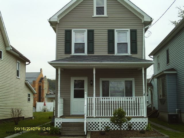 Remodeled 2 Bedroom 1-3/4 Bath, Custom Cherry Kitchen, Large Jacuzzi, Brand Tub, Stainless Appliances, Fenced Yard, New Siding, New Furnace, Low Taxes, Realtor Owned, Move-In Condition, Flood Not Required.