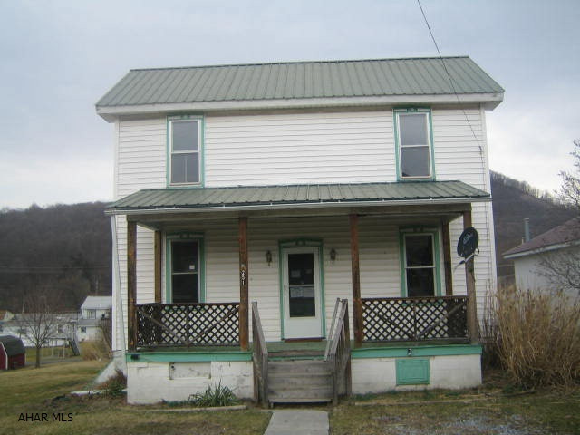 East Freedom 2 Story in need of major TLC. Bring offers. Sold AS-IS.