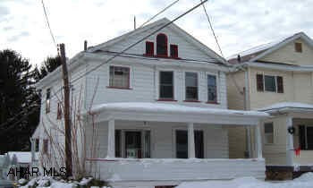 Good Rental/Starter property. Offer 2 single Detached Garages. Good Rental/Starter property. Offer 2 single Detached Garages.