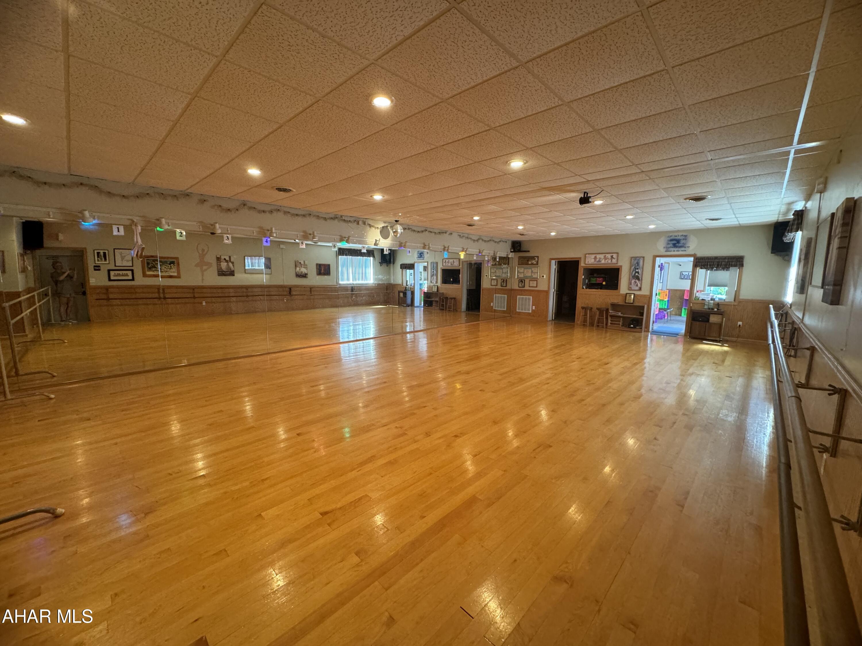 None - Commercial Lease