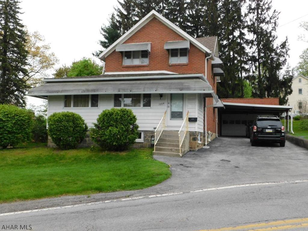 This is the home for you in Baker Elementary is what you're looking for!  Much space to offer.  New roof, furnace, electric panel, water heater - cosmetics need done!!  Private large lot - flat!