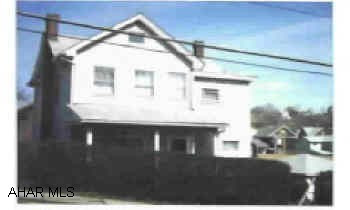 Nice corner property in nice neighbrohood, newly carpeted throughout. 2-car garage, 3 bedrooms, double lot and more! Nice corner property in nice neighbrohood, newly carpeted throughout. 2-car garage, 3 bedrooms, double lot and more!  Electric system - 100 amp
