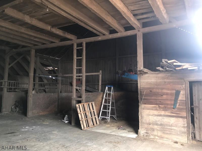 Unknown - Farm