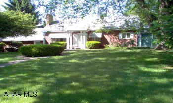 Brick ranch on level corner 120x107 lot, 2 fireplaces, central air, family room on 1st floor and family room in basement with wet bar, 2 Kitchens ... must see!!! Brick ranch on level corner 120x107 lot, 2 fireplaces, central air, family room on 1st floor and family room in basement with wet bar, 2 Kitchens ... must see!!!