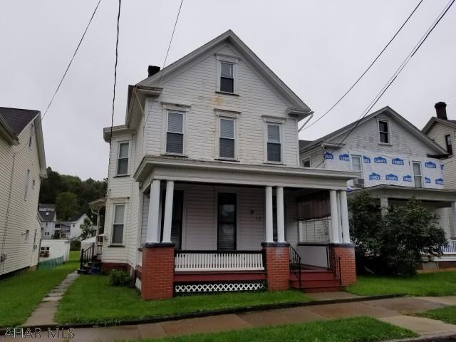 2 1/2 story, 3 bedroom home with 2 car detached garage. Nice residential location within blocks of the schools. 1st floor laundry.
