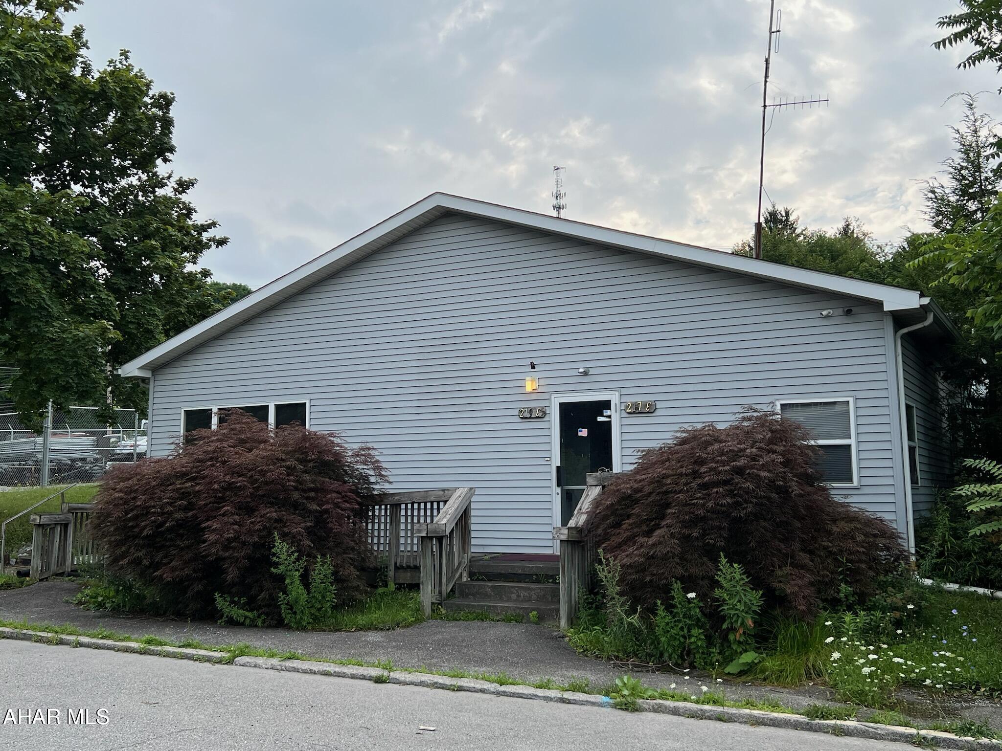 Nice office area in front building. Garage for your fleet service area. Previous owner used garage to store & work on classic cars.