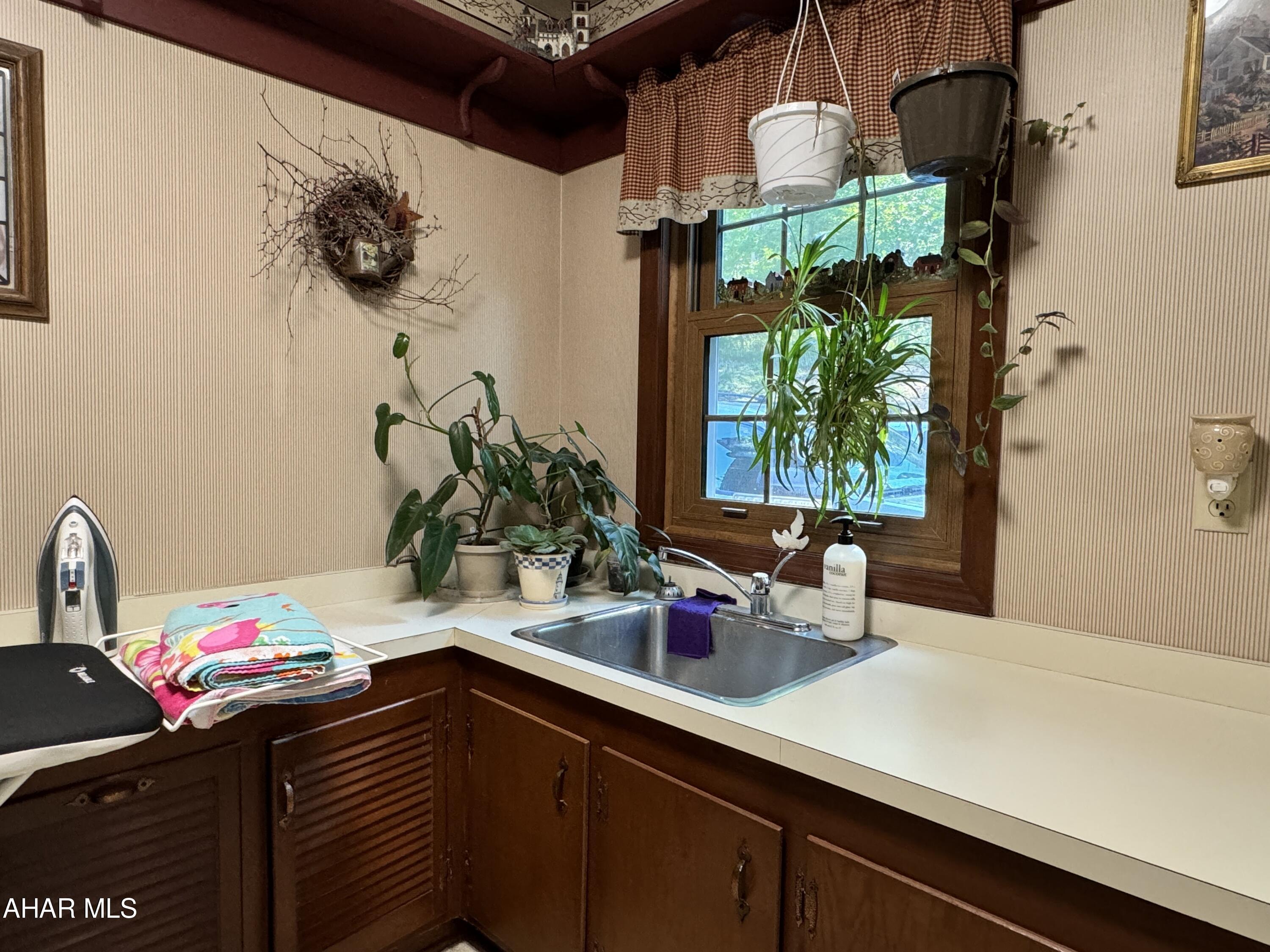 Meadowbrook Terrace - Residential