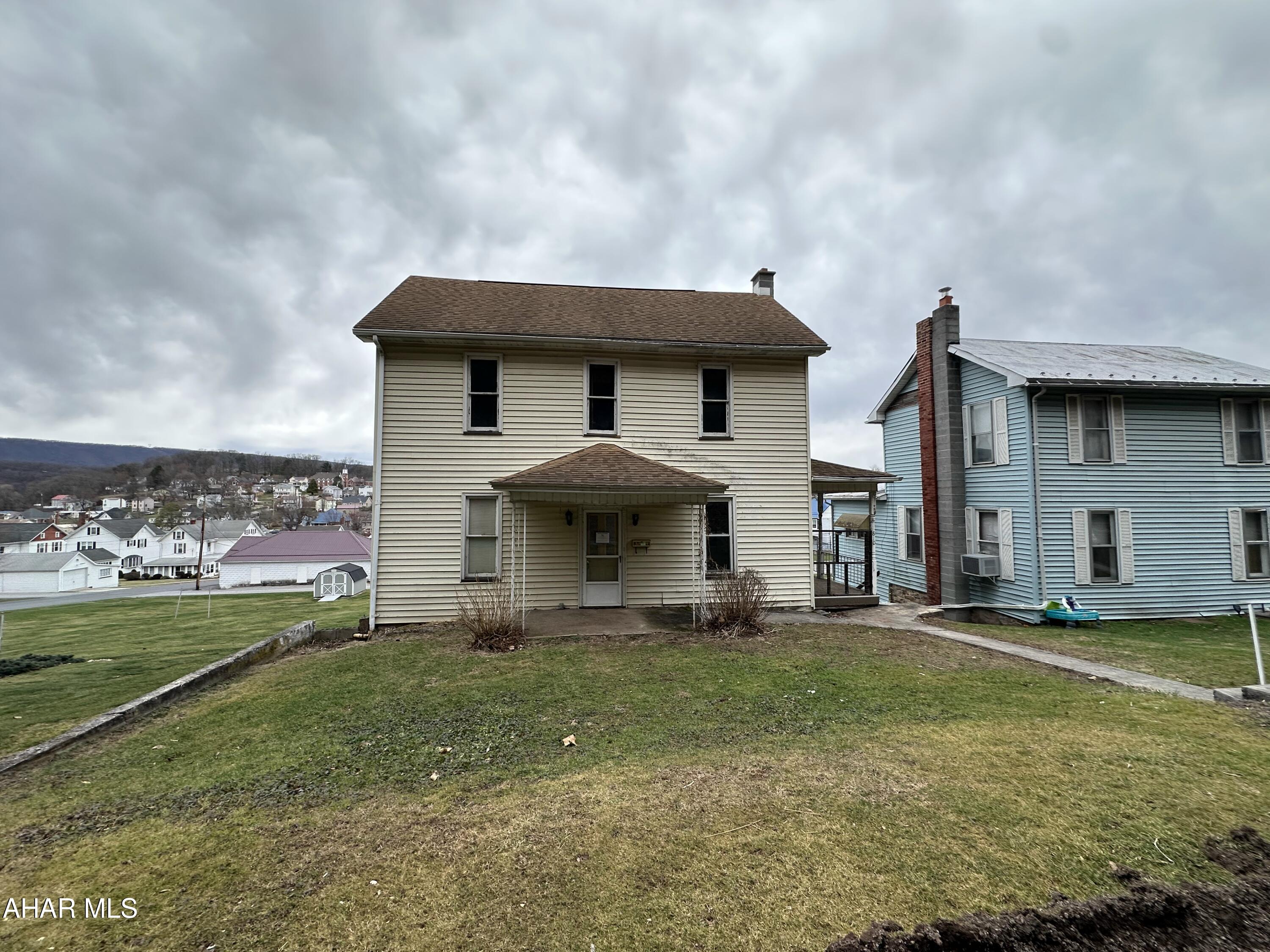 2 story home in Saxton, there is broken plumbing in the basement and potential mold/discoloration