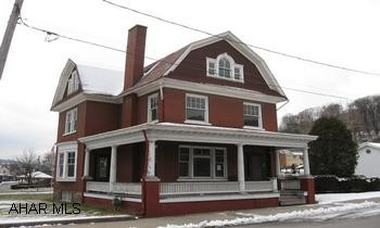TLC NEEDED TO BRING THIS 4 BR BRICK BACK TO ITS ORIGINAL BEAUTY. HEATING SYSTEM NEEDS REPAIRED. SOLD "AS IS". CALL LORA 931-1018.