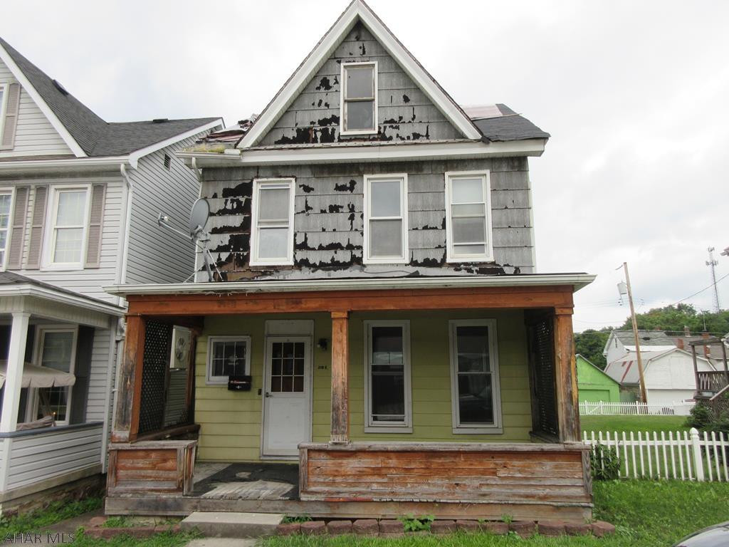 Altoona 2 Story home in need of TLC. AS-IS sale. Seller will make no repairs.